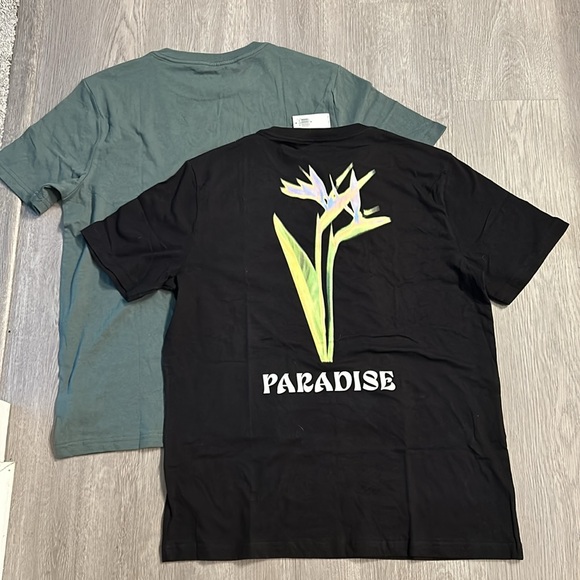 NEW- 2 Men’s Old Navy T-shirts - Picture 4 of 4